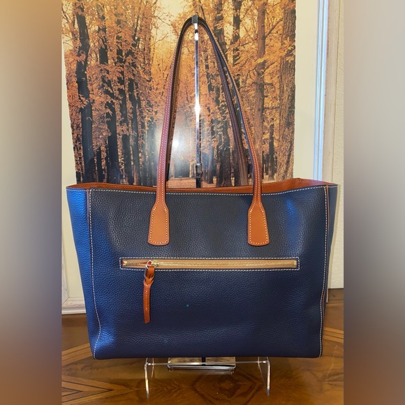 NWOT-Dooney and Bourke-Large Pebbled Leather Tote (0172) - Picture 6 of 6